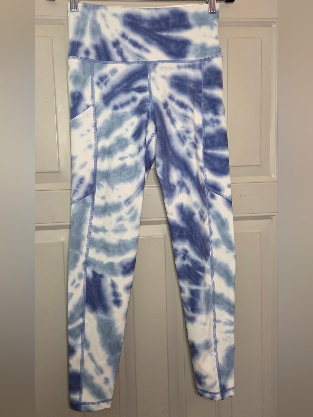 American Eagle Outfitters - The Everything Pocket White & Blue Tie-Dye Leggings